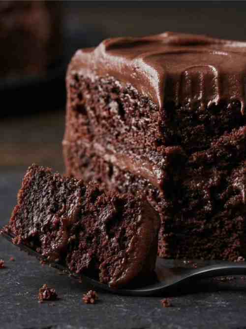 The Best Chocolate Fudge Cake Recipe (One Bowl, Ultra Moist)