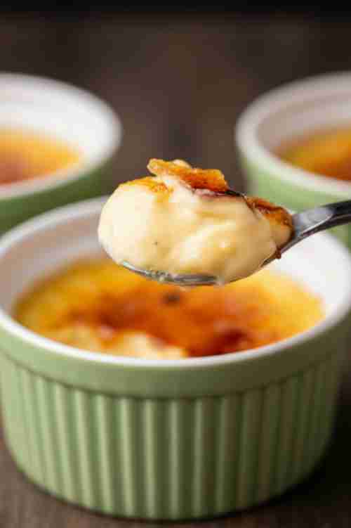 Lemon Cream Brûlée: The Ultimate Easy Sweet Recipe for a Luxurious Dessert