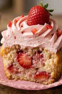The Best Fresh Strawberry Cupcakes You Will Ever Bake