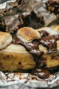 Best Banana Boats Recipe – Easy Campfire Dessert Idea for Kids and Family Nights