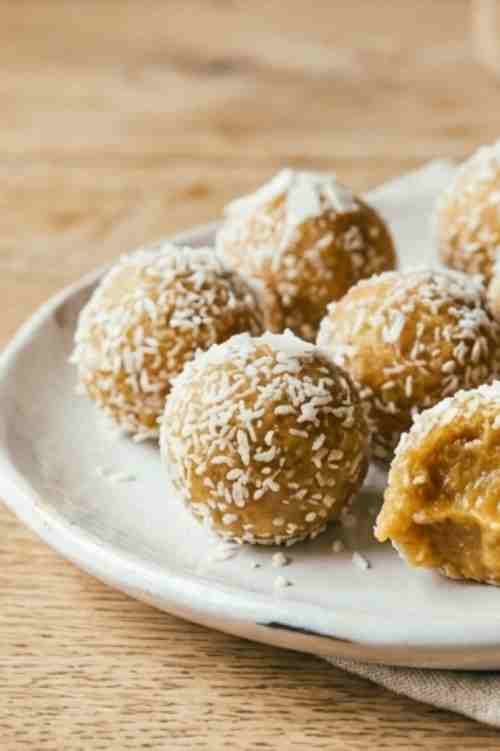 Easy No-Bake Mango Truffles Recipe – Creamy Mango Dessert Bites