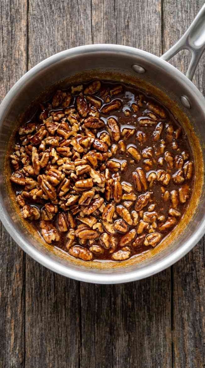 pecan-pie-dip-process-step-4-pecan-topping